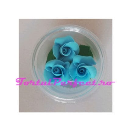 Trandafiri bleu din pasta de zahar